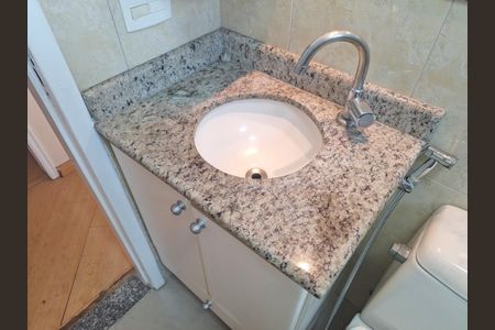 Apartamento para alugar com 42m², 2 quartos e 1 vagaBanheiro