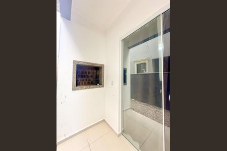 Apartamento para alugar com 74m², 2 quartos e 1 vagaChurrasqueira