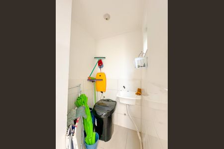 Apartamento para alugar com 74m², 2 quartos e 1 vagaLavanderia (Torneira)