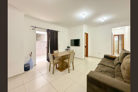 Apartamento para alugar com 74m², 2 quartos e 1 vagaSala