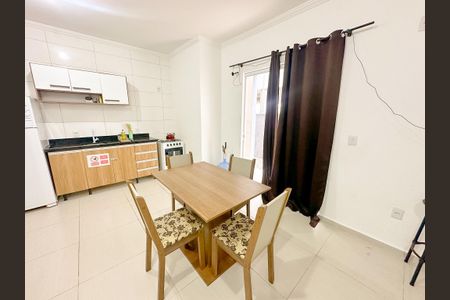 Apartamento para alugar com 74m², 2 quartos e 1 vagaSala