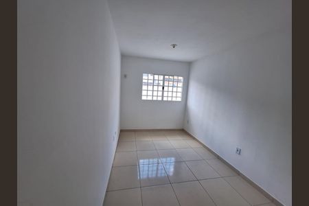 Casa para alugar com 75m², 2 quartos e 1 vagaSala