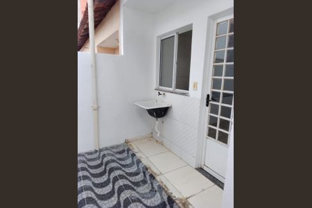 Casa para alugar com 75m², 2 quartos e 1 vagaÁrea de serviço