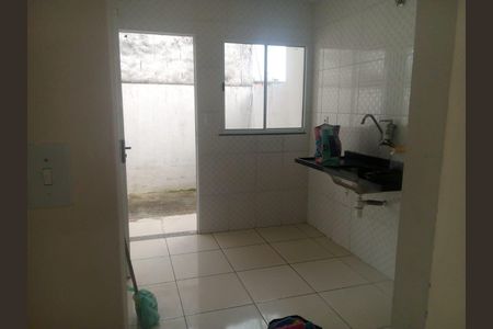 Casa para alugar com 75m², 2 quartos e 1 vagaCozinha
