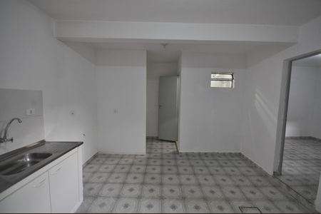Cozinha de casa para alugar com 1 quarto, 60m² em Vila Nilo, São Paulo