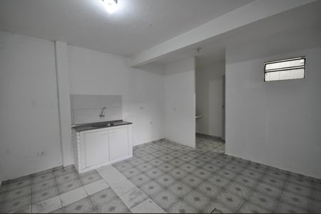 Cozinha de casa para alugar com 1 quarto, 60m² em Vila Nilo, São Paulo