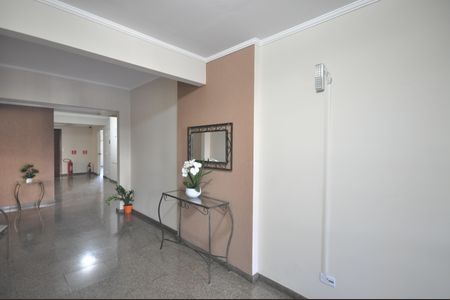 Apartamento à venda com 60m², 2 quartos e 2 vagasHall de entrada