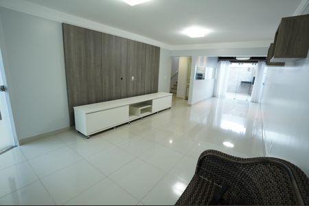 Casa de Condomínio para alugar com 3 quartos, 129m² em Jardim Europa, Goiânia