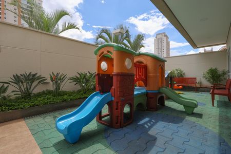 Apartamento à venda com 71m², 2 quartos e 1 vagaÁrea comum - Playground
