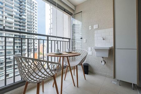 Studio - Varanda de apartamento para alugar com 1 quarto, 26m² em Pompeia, São Paulo