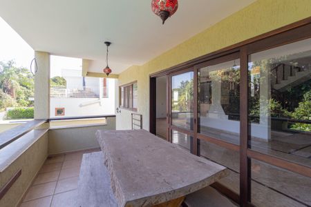 Casa para alugar com 450m², 3 quartos e 9 vagasSacada