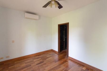 Casa para alugar com 450m², 3 quartos e 9 vagasSuíte 3