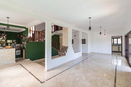 Sala de casa para alugar com 3 quartos, 450m² em Nova Fazendinha, Carapicuíba