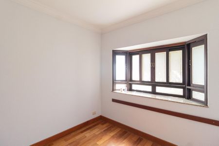 Casa para alugar com 450m², 3 quartos e 9 vagasEscritório