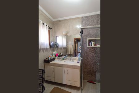 Casa para alugar com 450m², 3 quartos e 9 vagasBanheiro da suíte 3