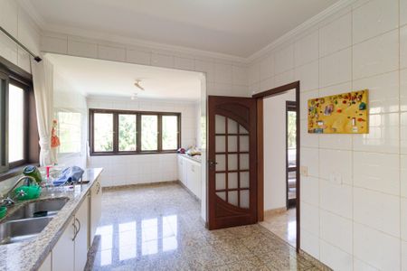 Casa para alugar com 450m², 3 quartos e 9 vagasCozinha