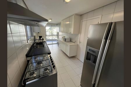 Cozinha de apartamento para alugar com 4 quartos, 170m² em Vila Andrade, São Paulo
