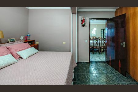 Casa à venda com 250m², 5 quartos e 3 vagasSuíte