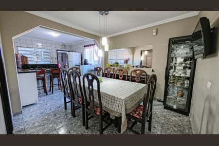 Casa à venda com 250m², 5 quartos e 3 vagasCopa