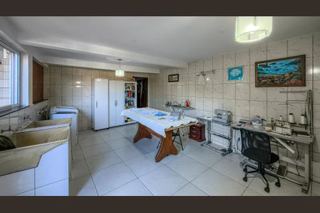 Casa à venda com 250m², 5 quartos e 3 vagasÁrea de Serviço