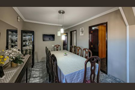 Casa à venda com 250m², 5 quartos e 3 vagasCopa