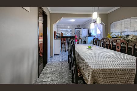 Casa à venda com 250m², 5 quartos e 3 vagasCopa