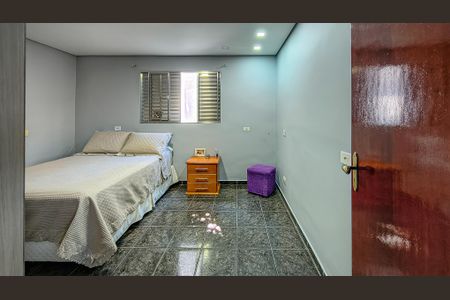 Casa à venda com 250m², 5 quartos e 3 vagasQuarto 2