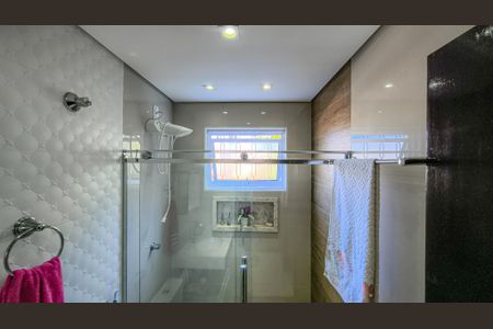Casa à venda com 250m², 5 quartos e 3 vagasBanheiro