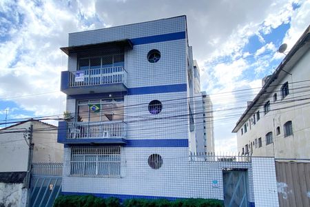 Apartamento à venda com 97m², 3 quartos e 1 vaga Apartamento à venda com 97m², 3 quartos e 1 vagaFachada