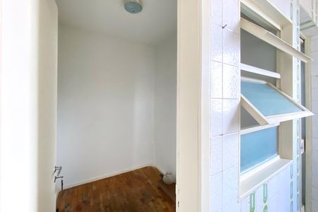 Apartamento à venda com 97m², 3 quartos e 1 vaga Apartamento à venda com 97m², 3 quartos e 1 vagaQuarto de Serviço