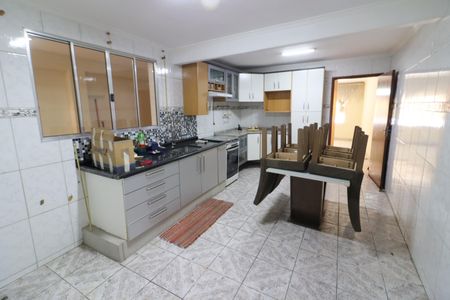 Casa para alugar com 199m², 2 quartos e 2 vagasCozinha
