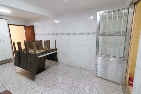 Casa para alugar com 199m², 2 quartos e 2 vagasCozinha