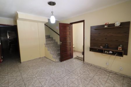 Sala de casa para alugar com 2 quartos, 199m² em Cidade das Flores, Osasco