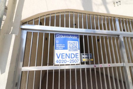 Casa para alugar com 199m², 2 quartos e 2 vagasFachada