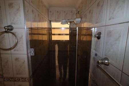 Casa para alugar com 199m², 2 quartos e 2 vagasBanheiro 1