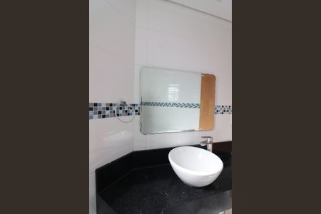 Casa para alugar com 280m², 5 quartos e 4 vagasSuíte 3 Banheiro 