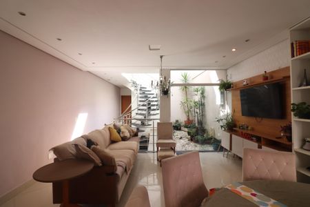 Sala  de casa para alugar com 5 quartos, 280m² em Nova Petrópolis, São Bernardo do Campo