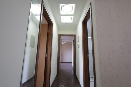 Apartamento à venda com 94m², 2 quartos e 2 vagasCorredor