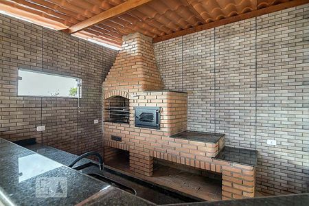 Apartamento à venda com 94m², 2 quartos e 2 vagas Apartamento à venda com 94m², 2 quartos e 2 vagasÁrea comum - Churrasqueira