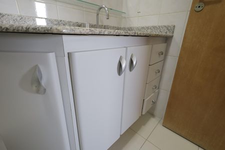 Apartamento à venda com 94m², 2 quartos e 2 vagasBanheiro