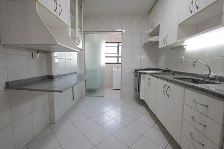 Apartamento à venda com 94m², 2 quartos e 2 vagasCozinha