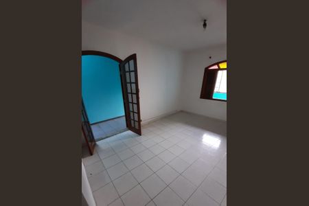 Casa à venda com 278m², 3 quartos e 4 vagas Casa à venda com 278m², 3 quartos e 4 vagasSala