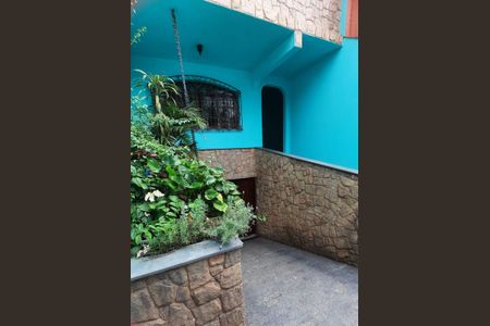 Casa à venda com 278m², 3 quartos e 4 vagas Casa à venda com 278m², 3 quartos e 4 vagasÁrea externa