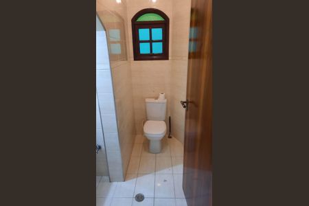 Casa à venda com 278m², 3 quartos e 4 vagas Casa à venda com 278m², 3 quartos e 4 vagasBanheiro