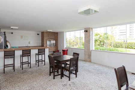 Apartamento à venda com 65m², 2 quartos e 1 vagaChurrasqueira