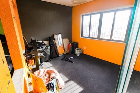 Casa à venda com 180m², 3 quartos e 2 vagas Casa à venda com 180m², 3 quartos e 2 vagasSala 5