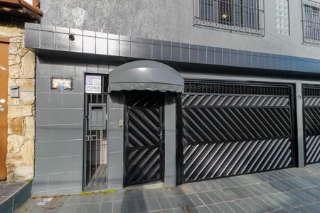 Casa à venda com 180m², 3 quartos e 2 vagas Casa à venda com 180m², 3 quartos e 2 vagasPortão entrada