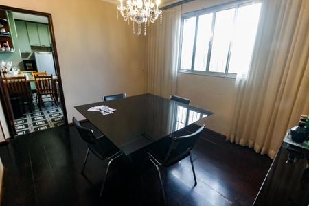 Casa à venda com 180m², 3 quartos e 2 vagas Casa à venda com 180m², 3 quartos e 2 vagasSala 3 - Jantar
