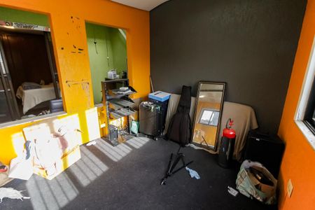 Casa à venda com 180m², 3 quartos e 2 vagas Casa à venda com 180m², 3 quartos e 2 vagasSala 5