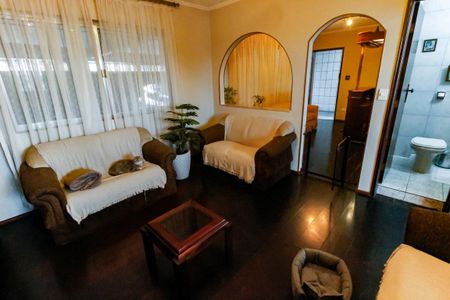 Casa à venda com 180m², 3 quartos e 2 vagas Casa à venda com 180m², 3 quartos e 2 vagasSala 2